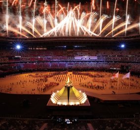 Εικόνες & βίντεο από την τελετή έναρξης των Ολυμπιακών Αγώνων στο Τόκιο - Εντυπωσιακά πυροτεχνήματα, άδειο γήπεδο & ενός λεπτού σιγή για τα θύματα του covid