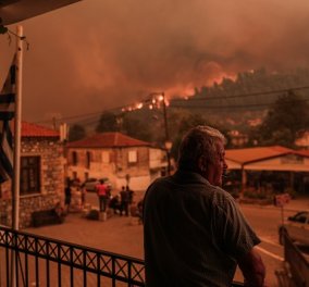Φωτιά στην Εύβοια: Καίγονται σπίτια στο Πευκί - που υπάρχουν ενεργά μέτωπα - «μέχρι αύριο θα έχει λήξει ο πύρινος εφιάλτης» (φωτό & βίντεο) - Κυρίως Φωτογραφία - Gallery - Video