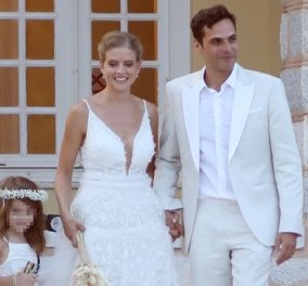 Δανάη Μιχαλάκη - Γιώργος Παπαγεωργίου: Φωτό & βίντεο από τον γάμο τους στη Σύρο - Κούκλα η «Δρόσω» με το νυφικό της, κομψός και ο γαμπρός - Κυρίως Φωτογραφία - Gallery - Video