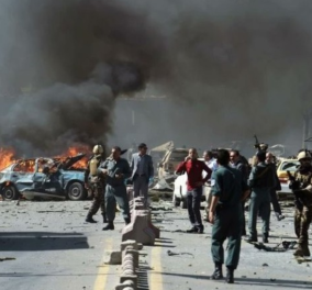 Τρομοκρατική επίθεση του ISIS στην Καμπούλ: Ξεπέρασαν τους 100 οι νεκροί - "Θα τους καταδιώξουμε &  θα το πληρώσουν", λέει ο Μπάιντεν 