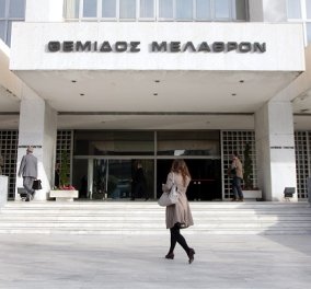Παρέμβαση του εισαγγελέα του Αρείου Πάγου για τα πλαστά πιστοποιητικά εμβολιασμού - εντολή για έρευνες σε όλη την Ελλάδα - Κυρίως Φωτογραφία - Gallery - Video