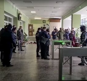 Ρωσία: Σοκάρουν τα βίντεο από την στιγμή της επίθεσης στο Πανεπιστήμιο - 8 οι νεκροί, 28 τραυματίες (φωτό) - Κυρίως Φωτογραφία - Gallery - Video