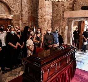 Απόφαση Πρωτοδικείου: Οι εκτελεστές της τελευταίας επιθυμίας του Μ. Θεοδωράκη αναλαμβάνουν τις διαδικασίες κηδείας & ταφής - Όχι η οικογένειά του - Κυρίως Φωτογραφία - Gallery - Video