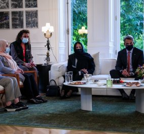 Κυρ. Μητσοτάκης στη συνάντηση με Αφγανές βουλευτές & δικαστικούς: "Κρατήστε ζωντανές τις ελπίδες σας -Θα αγωνιστούμε μαζί σας για τα δικαιώματα σας" (φώτο)  