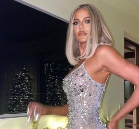Η Khloe Kardashian με σέξι, χριστουγεννιάτικη, ασημί τουαλέτα - μαντέψτε ποιας Ελληνίδας σχεδιάστριας είναι (φωτό) - Κυρίως Φωτογραφία - Gallery - Video