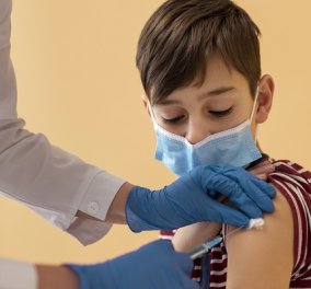 Ο Ηλίας Μόσιαλος για τον εμβολιασμό παιδιών 5-11 ετών: Οι κλινικές δοκιμές, οι παρενέργειες, οι επιφυλάξεις των γονέων  - Κυρίως Φωτογραφία - Gallery - Video