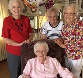 Το πιο συγκινητικό χριστουγεννιάτικο story: 4 αδερφές επισκέφτηκαν την 5η λίγο πριν «φύγει» - η αγάπη την κράτησε στη ζωή (φωτό) - Κυρίως Φωτογραφία - Gallery - Video