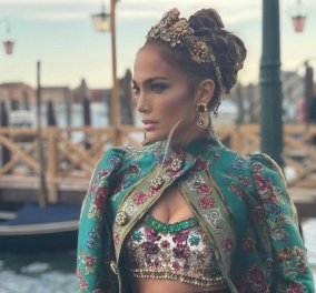 Η Jennifer Lopez μας δείχνει τον γατούλη της Hendrix & το υπέροχο στολισμένο χριστουγεννιάτικο δέντρο της (βίντεο) - Κυρίως Φωτογραφία - Gallery - Video