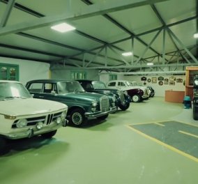 Η απίθανη συλλογή αυτοκινήτων του Βασίλη Καρρά με μοντέλα άλλων δεκαετιών - ακόμα και προπολεμικά (βίντεο) - Κυρίως Φωτογραφία - Gallery - Video
