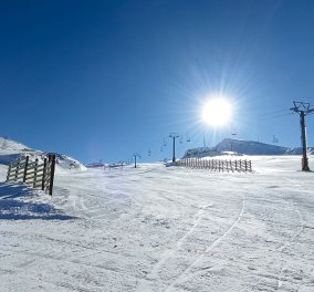 Χιονοδρομικό Κέντρο Παρνασσού: Όλοι οι χιονισμένοι δρόμοι οδηγούν εκεί - Πλήρως ανακαινισμένα σαλέ & πολυάριθμες πίστες (φωτό) 