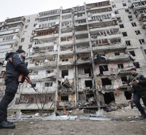 Πόλεμος στην Ουκρανία: Μάχες στο Κίεβο & τα προάστια - «φτιάξτε βόμβες μολότοφ» καλεί το υπουργείο Άμυνας (φωτό & βίντεο) - Κυρίως Φωτογραφία - Gallery - Video