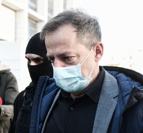 Δημήτρης Λιγνάδης: Για τις 25 Φεβρουαρίου διακόπηκε η δίκη - Τον γιούχαραν και τον έβρισαν έξω από τα δικαστήρια (φωτό - βίντεο)