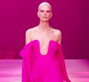 Το φθινόπωρο του Valentino είναι φούξια! Ένα εντυπωσιακό fashion show - ύμνος στο ροζ & τη μονοχρωμία (φωτό & βίντεο) - Κυρίως Φωτογραφία - Gallery - Video