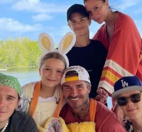 Ο David Beckham «ερωτοτροπεί» με ένα λαγουδάκι - Το ταΐζει καρότο & γιορτάζει το Πάσχα με την οικογένεια (βίντεο)