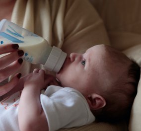 Πρωτοφανής η έλλειψη βρεφικού γάλακτος στις ΗΠΑ – Σε κατάσταση έκτακτης ανάγκης η Νέα Υόρκη - Με στρατιωτικό αεροσκάφος μεταφέρθηκαν 35 τόνοι από την Ευρώπη  - Κυρίως Φωτογραφία - Gallery - Video