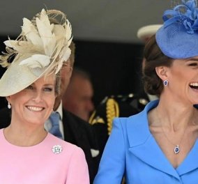 Το μπλε coat dress της Κέιτ Μίντλετον, το ροζ Valentino φόρεμα της κόμισσας Σοφί - κομψές οι Βρετανίδες royals (φωτό) - Κυρίως Φωτογραφία - Gallery - Video