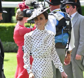 Kέιτ Μίντλετον: H εμφάνιση στο Ascot που μας θύμισε την Πριγκίπισσα Νταϊάνα - Ίδιο πουά φόρεμα, ίδιο καπέλο & σκουλαρίκια (φωτό - βίντεο)  - Κυρίως Φωτογραφία - Gallery - Video