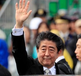 Σίνζο Άμπε: Νεκρός ο πρώην πρωθυπουργός της Ιαπωνίας που πυροβολήθηκε πισώπλατα - Υπέκυψε στα τραύματά του (βίντεο)