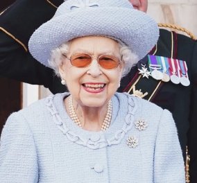 Πήγε σε εγκαίνια το θηρίο! Η βασίλισσα Ελισάβετ με το μπαστουνάκι της & την ψυχρούλα κόρη της Άννα σε special εμφάνιση (φωτό & βίντεο) - Κυρίως Φωτογραφία - Gallery - Video