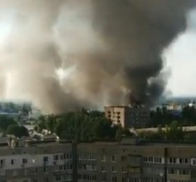 Πόλεμος στην Ουκρανία: Στους 43 οι νεκροί από τον βομβαρδισμό πολυκατοικίας στο Ντονέσκ (βίντεο)   - Κυρίως Φωτογραφία - Gallery - Video