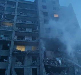 Θρήνος στην Οδησσό: Νέα ρωσική πυραυλική επίθεση σε πολυκατοικία - Τουλάχιστον 14 νεκροί (φωτό)