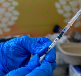Το φθινόπωρο τα νέα εμβόλια για τον κορωνοϊό στην Ελλάδα- Επιπεδοποιήθηκε το κύμα Ιουνίου - Ιουλίου  - Κυρίως Φωτογραφία - Gallery - Video