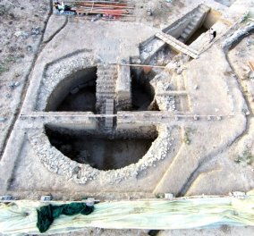 Πρωτοσέλιδο στο National Geographic η φοβερή ανακάλυψη του τάφου του Γρύπα Πολεμιστή  στην Πύλο της Μεσσηνίας – Οι αρχαιολόγοι και ο Τρωικός πόλεμος 