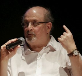 Salman Rushdie: «Αθώος» δηλώνει ο 24χρονος δράστης - Πως είναι η κατάσταση της υγείας του συγγραφέα;  - Κυρίως Φωτογραφία - Gallery - Video