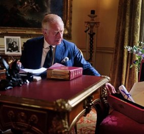 Βασιλιάς Κάρολος: Αυτό είναι το επίσημο μονόγραμμα του νέου μονάρχη - τι γίνεται με τα χαρτονομίσματα; (φωτό) - Κυρίως Φωτογραφία - Gallery - Video