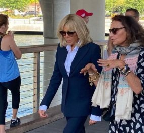 Το chic στη νιοστή: Όταν η Diane von Furstenberg πήρε από το χέρι την Brigitte Macron και έκαναν βόλτα στη Νέα Υόρκη (φωτό) - Κυρίως Φωτογραφία - Gallery - Video