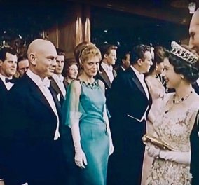 Vintage pic: Όταν η Μελινάρα χαιρέτισε τη Βασίλισσα Ελισάβετ με το αριστερό και όχι με το δεξί χέρι  - Κυρίως Φωτογραφία - Gallery - Video
