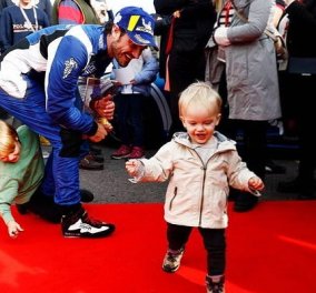 Σκέτη γλύκα ο 18 μηνών γιος του πρίγκιπα Carl Philip - Ο μπαμπάς κέρδισε τον αγώνα, αλλά ο tiny royal έκλεψε την παράσταση (φωτό)