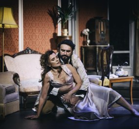 Πρεμιέρα απόψε για τη "Φιλουμένα Μαρτουράνο": Με τη Μαρία Ναυπλιώτου σε σκηνοθεσία του Οδυσσέα Παπασπηλιόπουλου  - Κυρίως Φωτογραφία - Gallery - Video