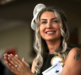 Top Woman η Ντιλέκ Ιμάμογλου: Ποια είναι η «πρώτη κυρία» της Κωνσταντινούπολης - νέα, χωρίς μαντίλα & με τατουάζ (φωτό) - Κυρίως Φωτογραφία - Gallery - Video