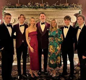 Πρίγκιπας Παύλος και Μαρί Σαντάλ με τα 5 παιδιά τους σε χριστουγεννιάτικη φωτό - Γιορτές με στυλ (φωτό) - Κυρίως Φωτογραφία - Gallery - Video