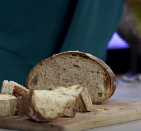 Άκης Πετρετζίκης: Μας φτιάχνει ψωμί με προζύμι χωρίς μίξερ - Η Τέλεια συνταγή  - Κυρίως Φωτογραφία - Gallery - Video