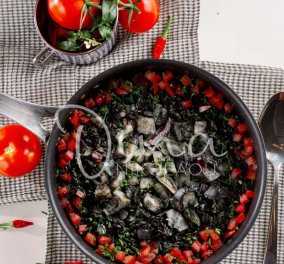 Ντίνα Νικολάου: Κριθαρότο μαύρο με σουπιά και ντομάτα- Μία ιδιαίτερη συνταγή που δεν πρέπει να παραλείψετε! - Κυρίως Φωτογραφία - Gallery - Video