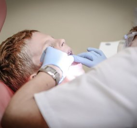 Dentist pass: Vouchers για δωρεάν επίσκεψη παιδιών στον οδοντίατρο - Τι παροχές περιλαμβάνει