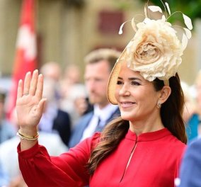Πριγκίπισσα Μαίρη της Δανίας: Εκθαμβωτική με κατακόκκινο φόρεμα στο πλευρό του συζύγου της, Φρειδερίκου - Το grande καπέλο όμως έκλεψε την παράσταση (φωτό - βίντεο)  - Κυρίως Φωτογραφία - Gallery - Video