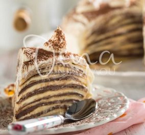 Ώρα για γλυκό! Η Ντίνα Νικολάου μας ετοιμάζει πεντανόστιμη τούρτα με κρέπες, κρέμα τιραμισού & πραλίνα - Δεν έχετε ξαναδοκιμάσει παρόμοιο!