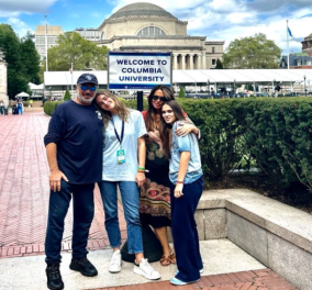 Περήφανοι γονείς, Σίλια Κριθαριώτη - Νίκος Τσάκος: Στο Columbia University με τις δίδυμες κόρες τους - Η Ειρήνη και η Ελισάβετ αρχίζουν τις σπουδές τους (φωτό) - Κυρίως Φωτογραφία - Gallery - Video