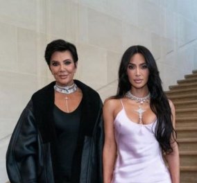Η οικογένεια Kardashian ξαναχτυπά στο Παρίσι! Με σταυρούς και πετραχήλια η Kris Jenner με την ζωντοχήρα Kim - H σέξυ Kylie βγαίνει από το πολυτελές ξενοδοχείο "Le Crillon" (φωτό - βίντεο)