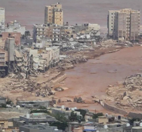 Βιβλική καταστροφή στη Λιβύη: Συνταρακτικές εικόνες και βίντεο από το νερό που αφήνει χιλιάδες νεκρούς 