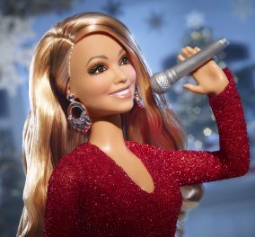 Mariah Carey: Η πιο γιορτινή κούκλα Barbie! Ίδια η σούπερ σταρ τραγουδίστρια των Χριστουγέννων