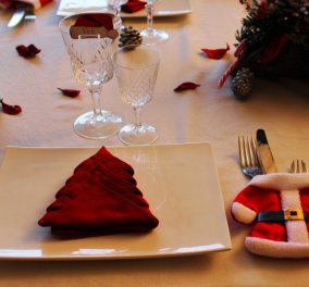 Χριστουγεννιάτικο τραπέζι: Για 8 άτομα το κόστος είναι περίπου 140 ευρώ - Φέτος είναι ακριβότερο κατά 11,4%. δείτε τιμές σε όλα τα είδη (πίνακας)