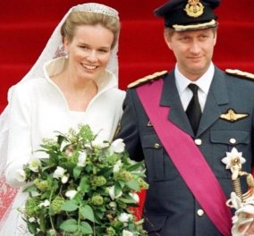 Η βασίλισσα Ματθίλδη του Βελγίου & ο βασιλιάς της γιορτάζουν 24 χρόνια γάμου: Βίντεο από την λαμπερή τελετή το 1999 (φωτό)