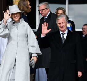 Βασίλισσα Ματθίλδη του Βελγίου: Αγαπάει τα μονόχρωμα σύνολα και όχι άδικα! Το σικ παλτό & η λεπτομέρεια στα μανίκια που δεν πέρασε απαρατήρητη (φωτό) - Κυρίως Φωτογραφία - Gallery - Video