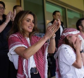 Μία Βασίλισσα ..αλλιώς! Η "αθλητική" εμφάνιση της Ράνιας της Ιορδανίας στο γήπεδο - Αλλά δεν αποχωρίζεται τις γόβες της! (φωτό) - Κυρίως Φωτογραφία - Gallery - Video