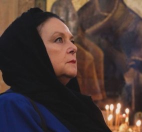 Η τελευταία απόγονος των Ρώσων Romanoff, Maria Vladimirovna - Συγκινημένη μπροστά στην Παναγία - Προσεύχεται για τους νεκρούς στο μακελειό της Μόσχας