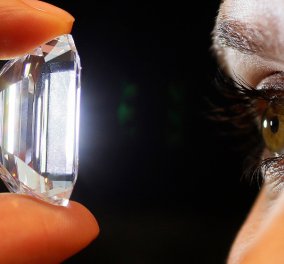 Κυρίες και κύριοι βρέθηκε το "τέλειο" λευκό διαμάντι 100 καρατίων αξίας 16 εκ. λιρών! Δείτε το! 